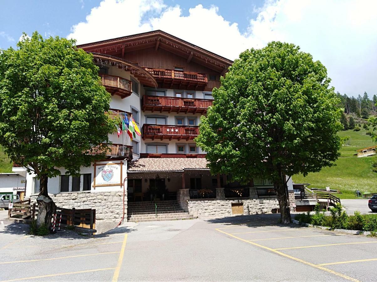 Hotel Europa Pozza di Fassa Exterior foto